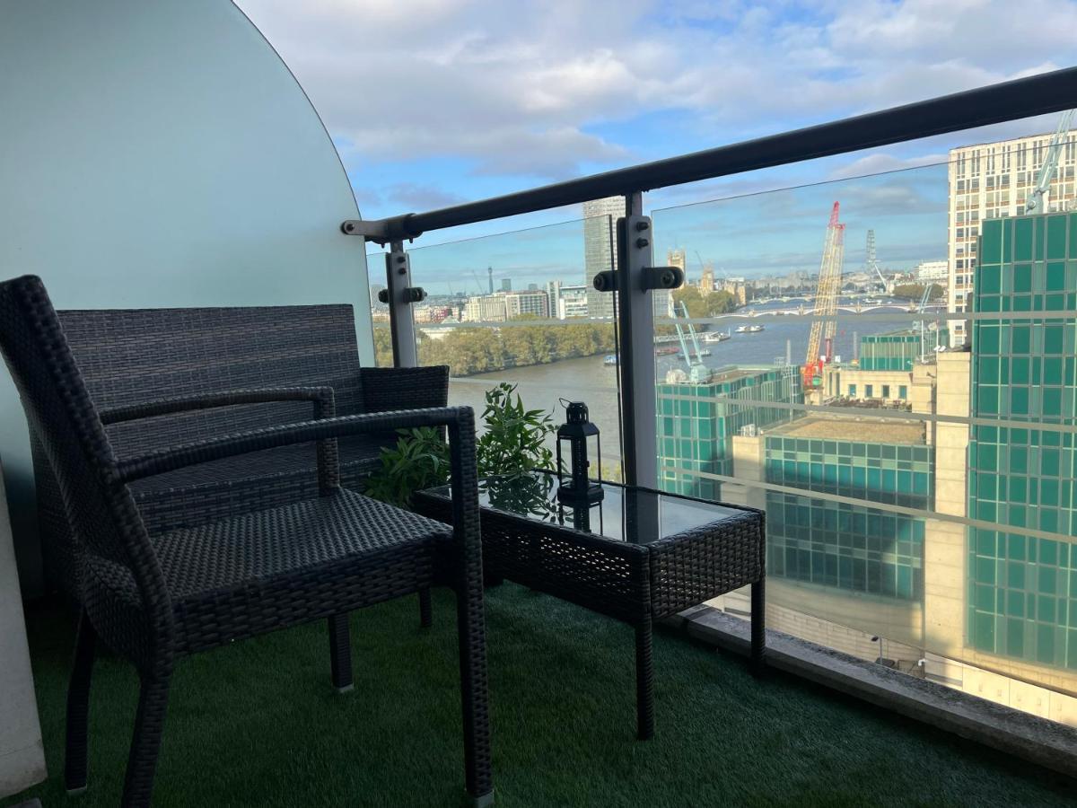 St George Thames Apartment London Exterior photo